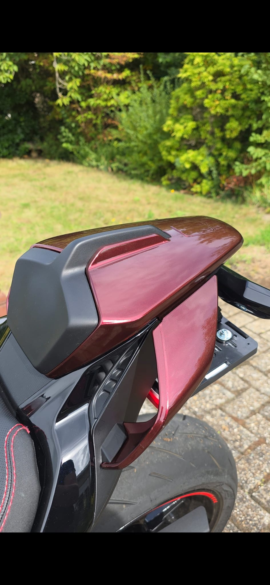 CFMoto 675 SR-R wrap detail