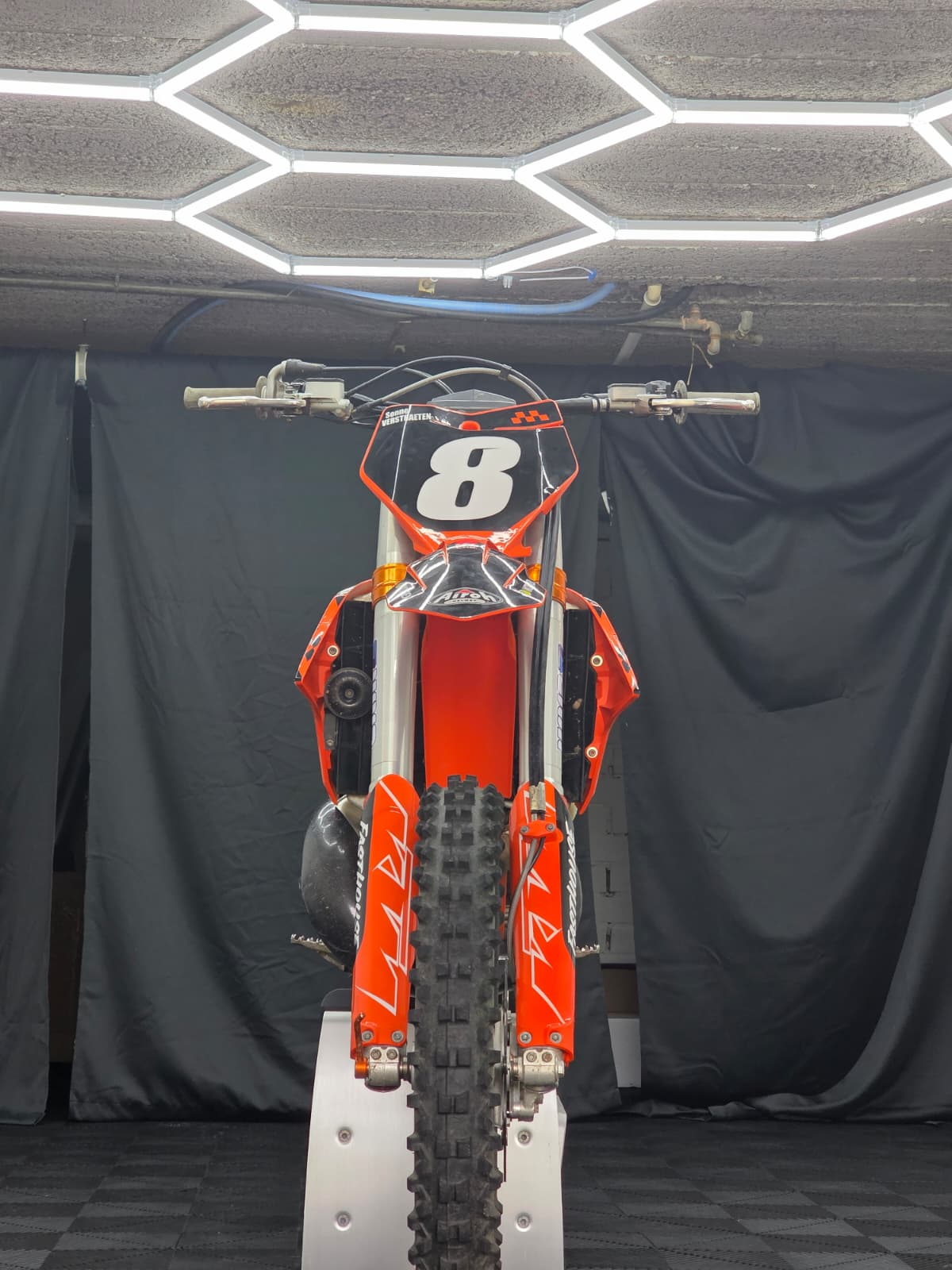 KTM EXC 250 stickerset install front view