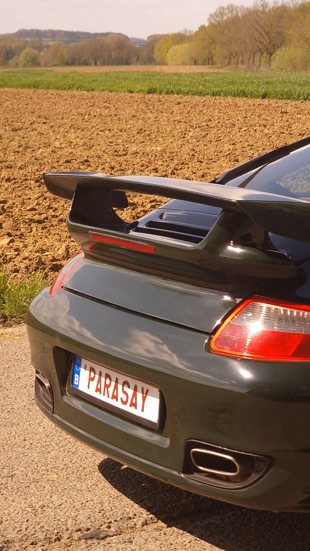 Porsche 997 wrap side view