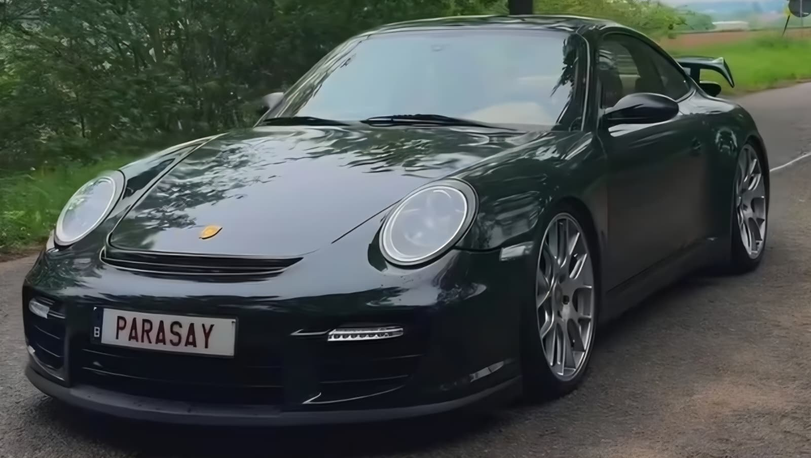 Porsche 997 vinyl wrap by 360 Customs