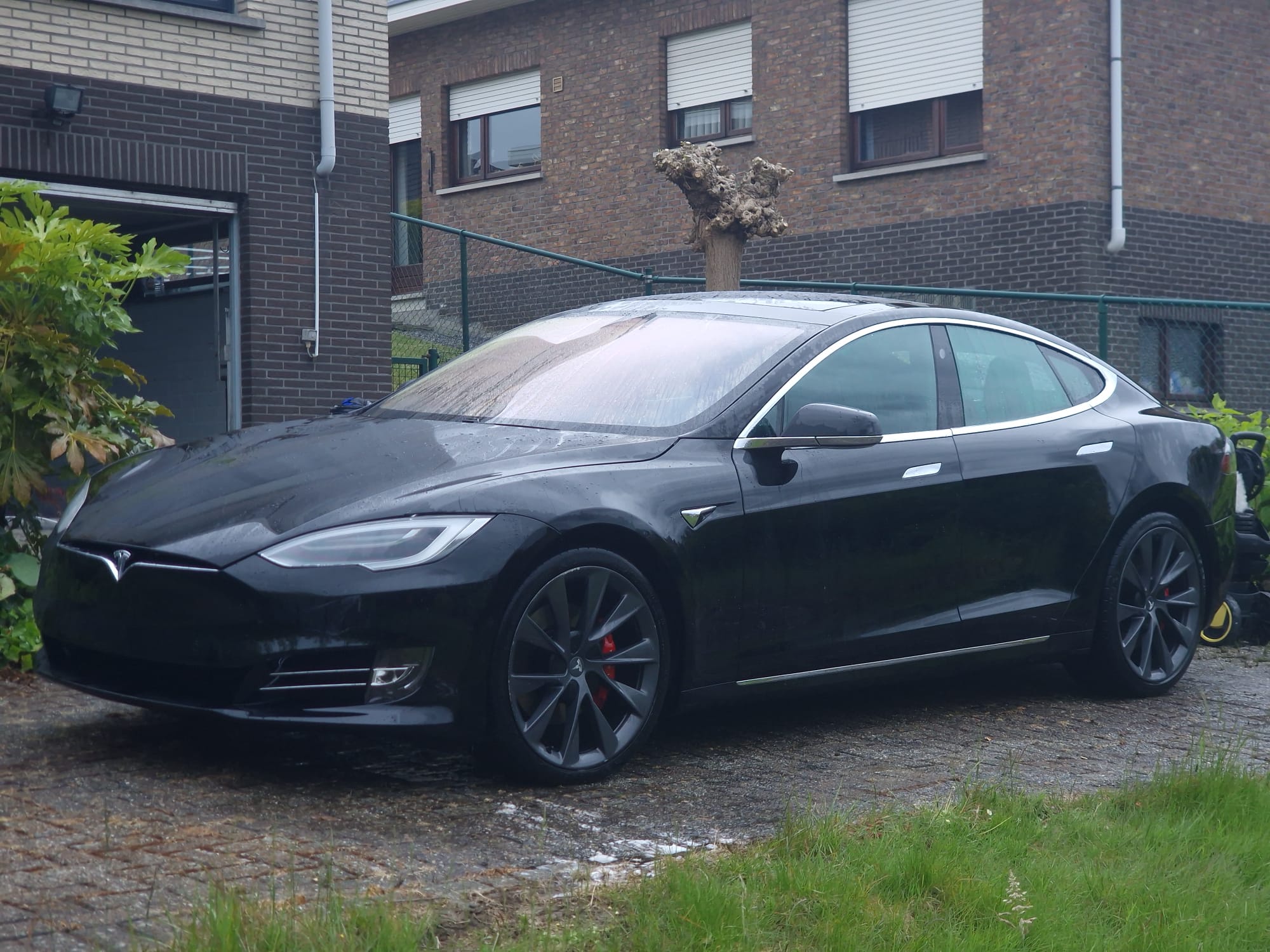 Tesla Model S P100D before wrap